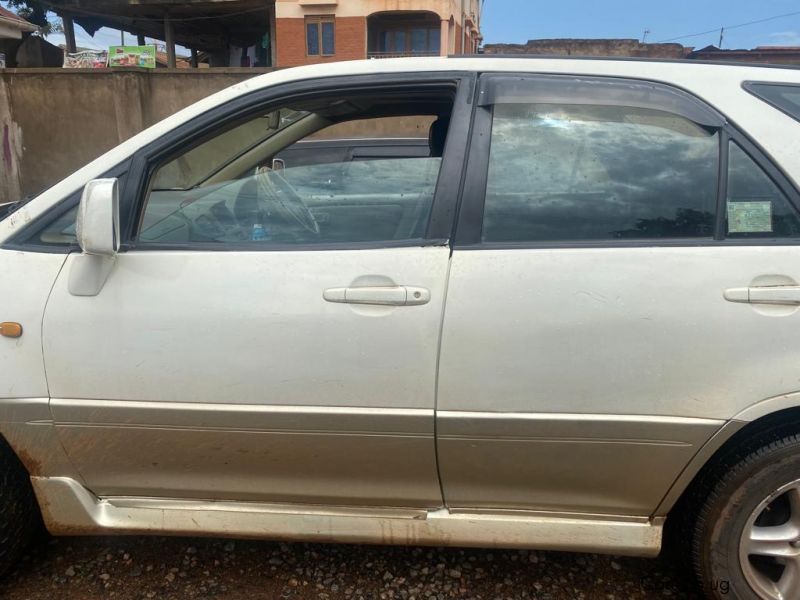 Toyota Harrier in Uganda