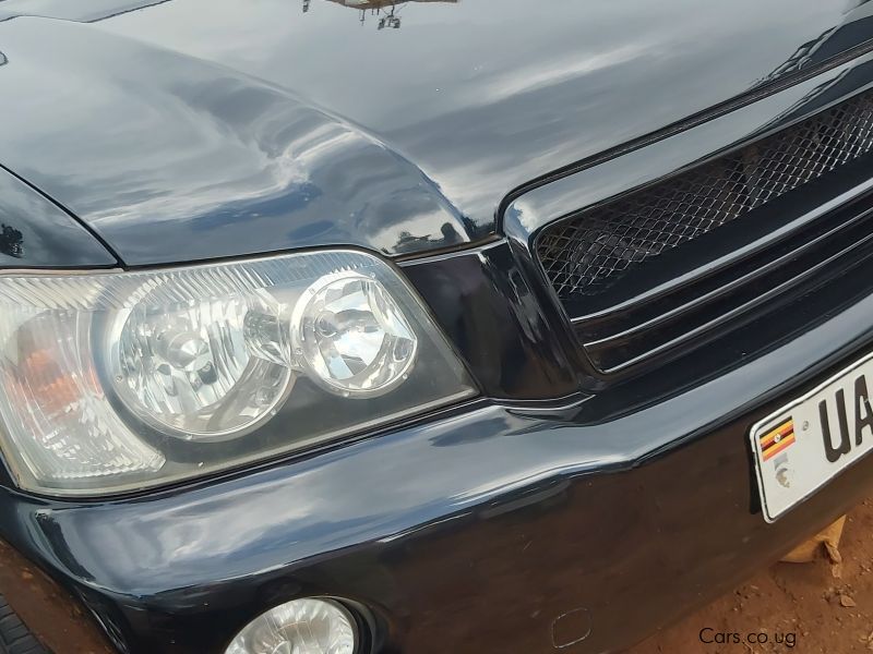 Toyota Kluger in Uganda