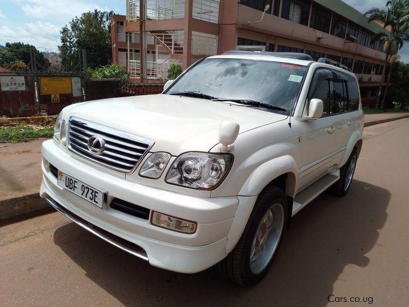 Toyota Land Cruiser in Uganda