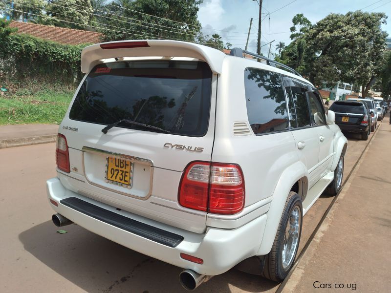 Toyota Land Cruiser in Uganda