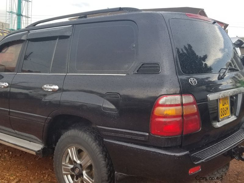 Toyota Landcruiser in Uganda