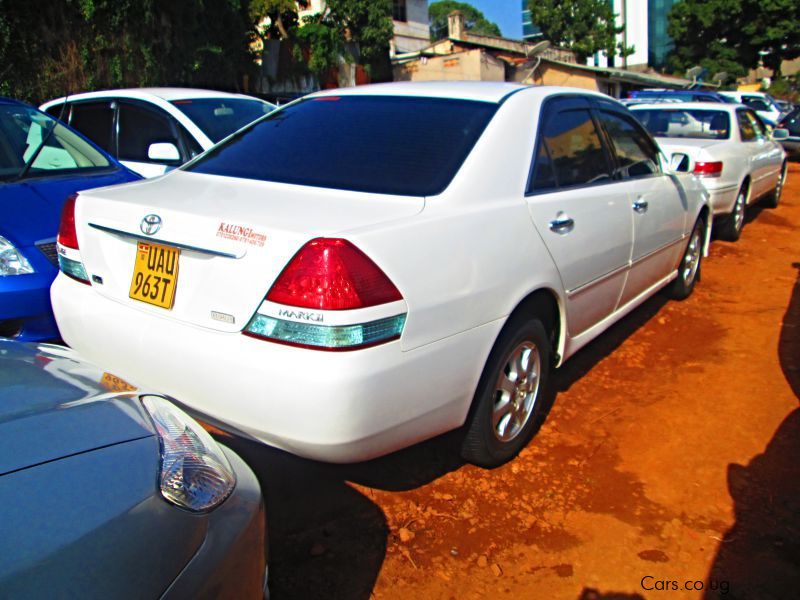 Toyota Mark II (grande) in Uganda