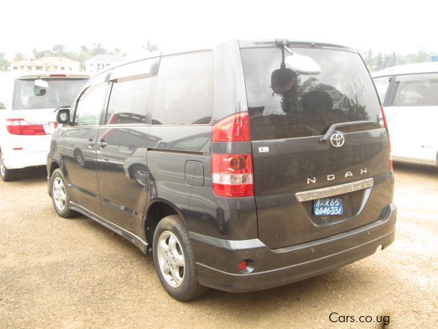 Toyota Noah in Uganda