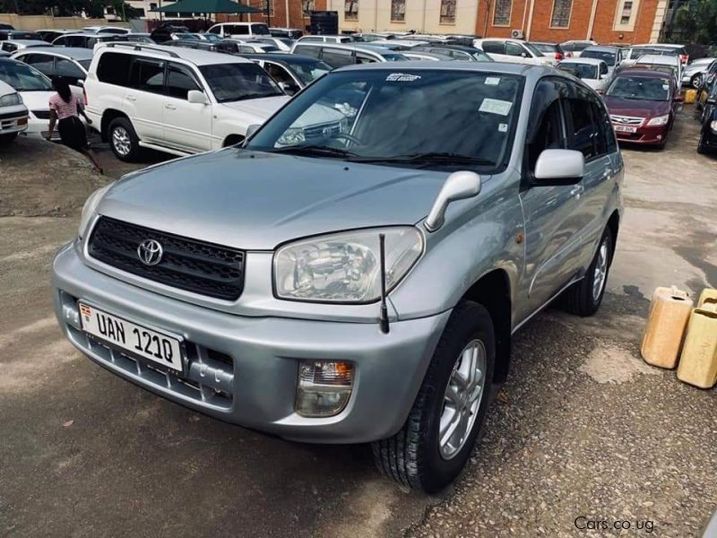 Toyota Rav4 Vvti in Uganda
