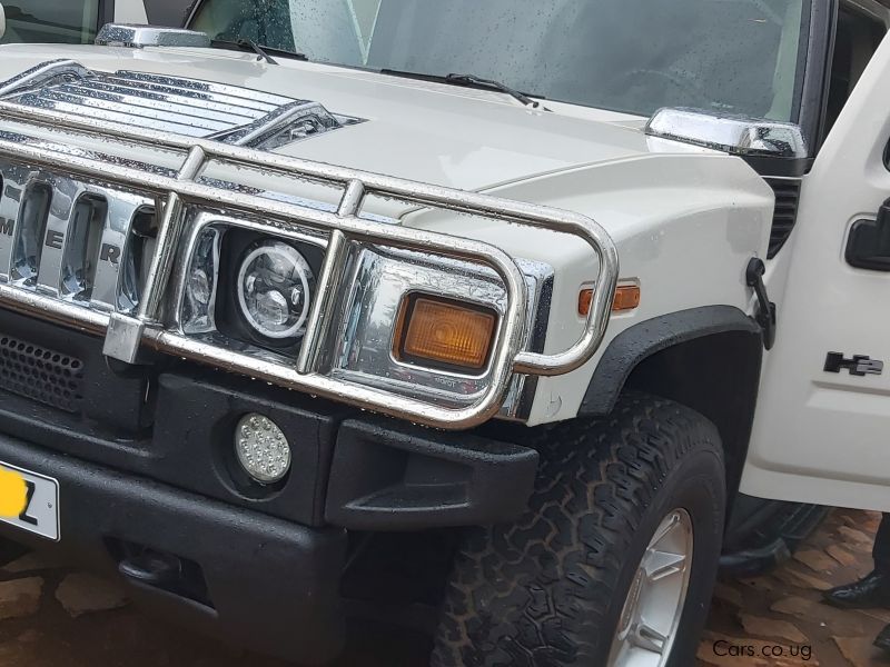 Hummer H2 in Uganda