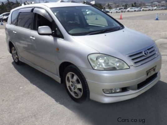 Toyota Ipsum in Uganda