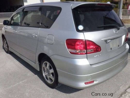 Toyota Ipsum in Uganda