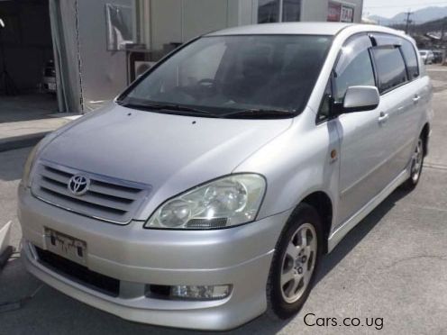 Toyota Ipsum in Uganda