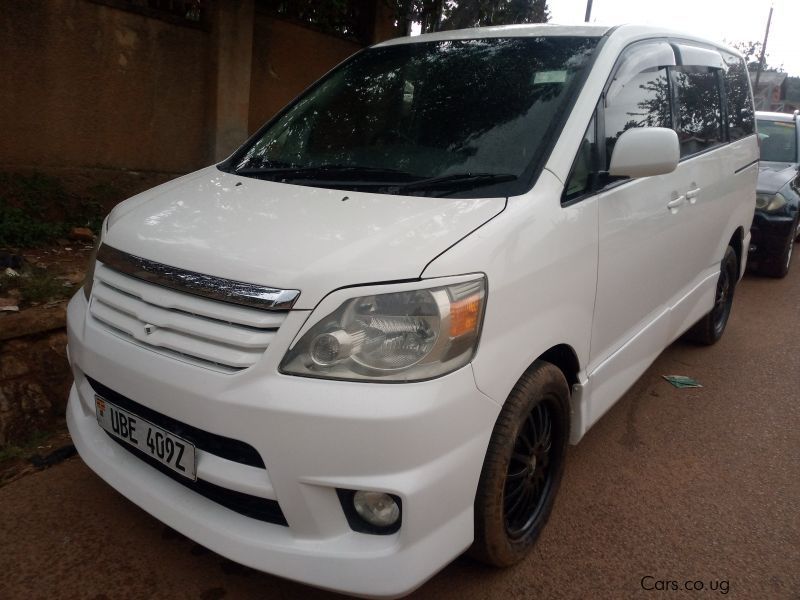 Toyota Noah in Uganda