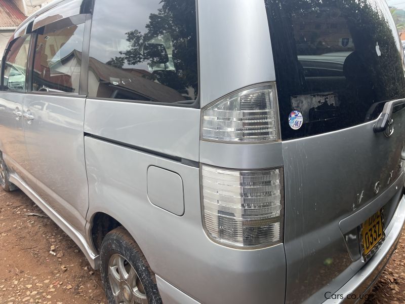 Toyota Voxy in Uganda