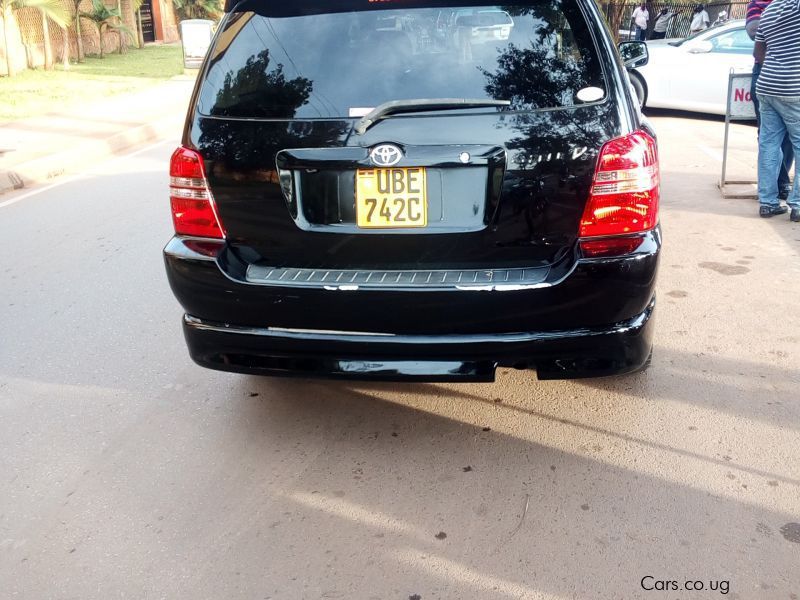 Toyota kluger in Uganda