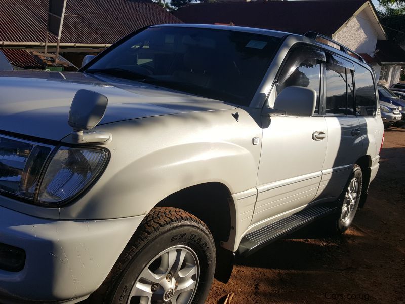 Toyota land Cruiser in Uganda