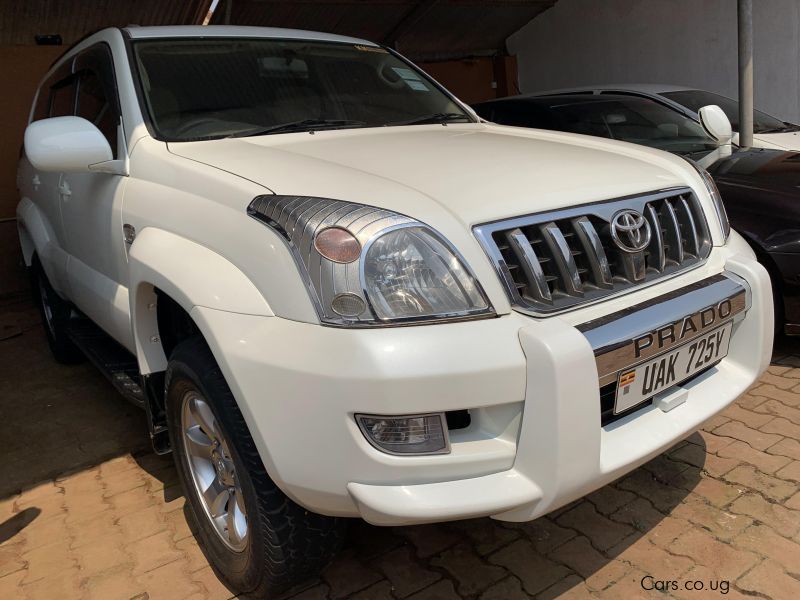 Toyota prado  in Uganda