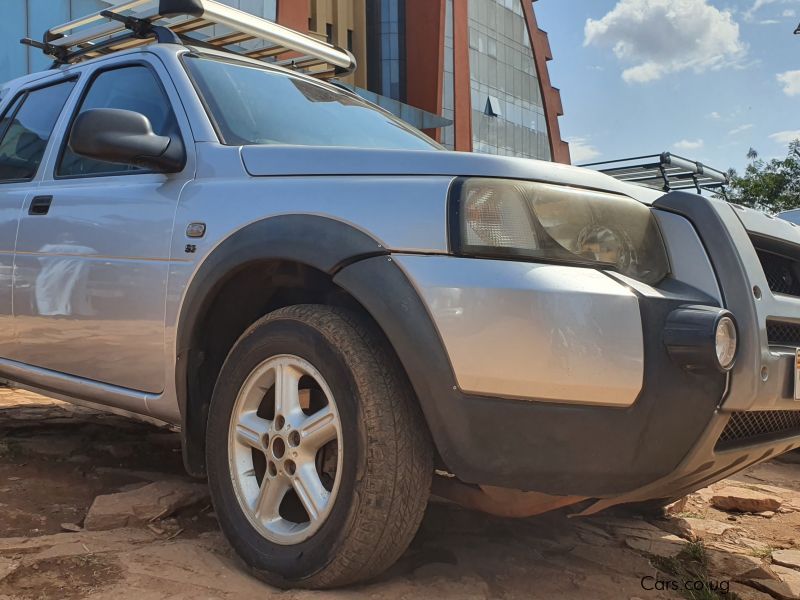 Land Rover Freelander in Uganda