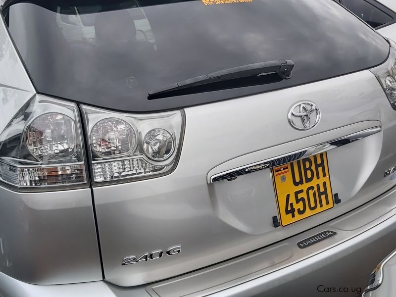 Toyota Harrier in Uganda