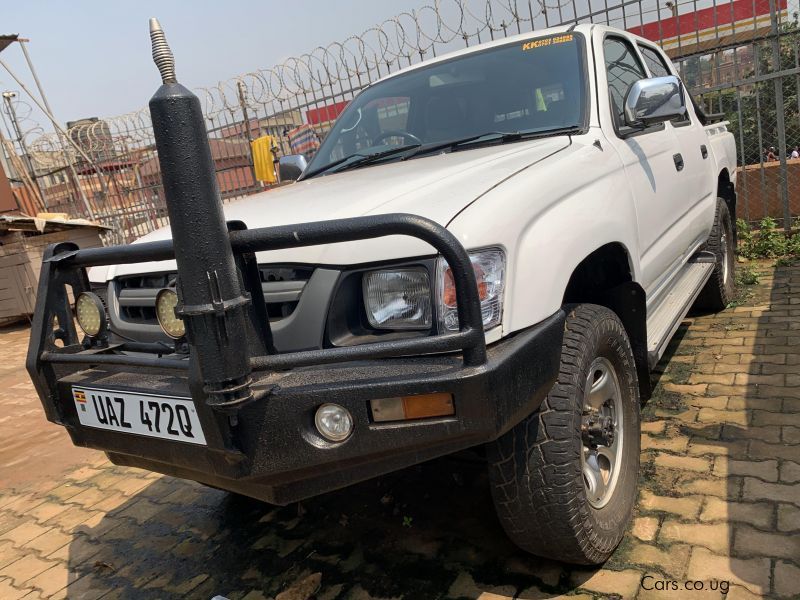 Toyota hilux  in Uganda