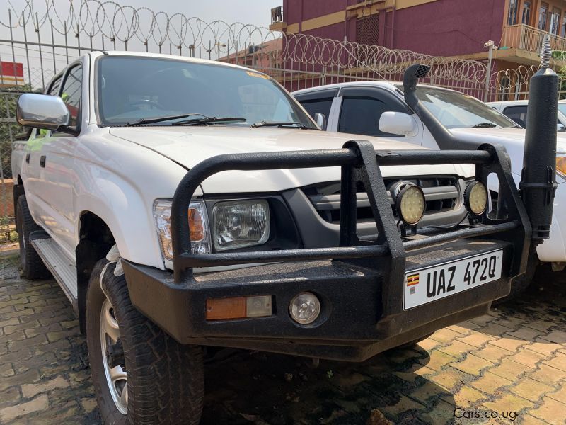 Toyota hilux  in Uganda