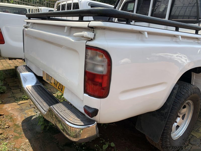 Toyota hilux  in Uganda