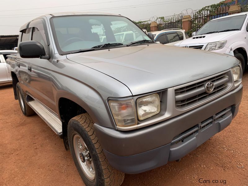 Toyota hilux double cabin in Uganda