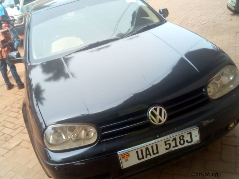 Volkswagen Golf 4 in Uganda