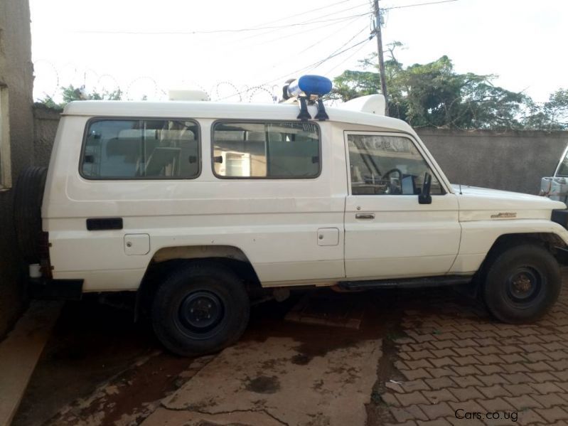 Land Rover 2005 in Uganda