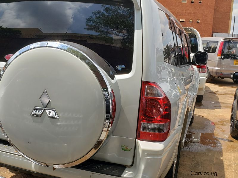 Mitsubishi Pajero in Uganda