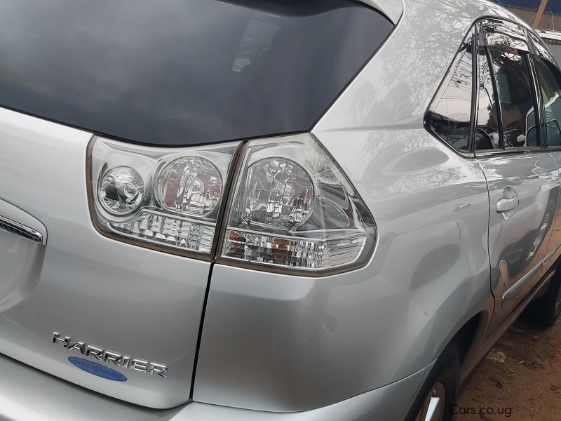 Toyota Harrier in Uganda