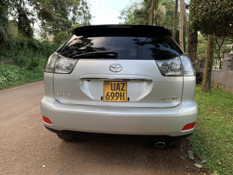 Toyota Harrier in Uganda