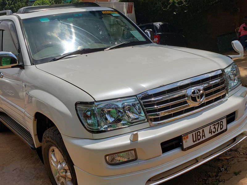 Toyota Landcruiser in Uganda