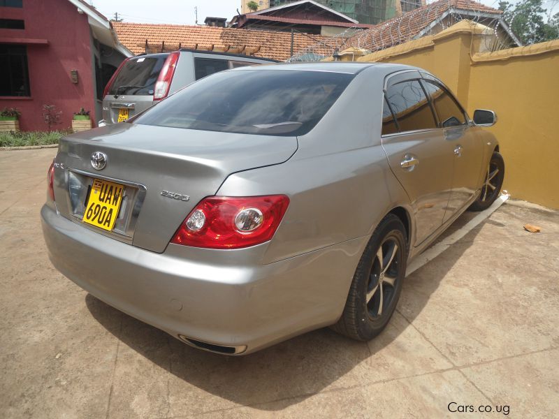 Toyota Mark-X in Uganda