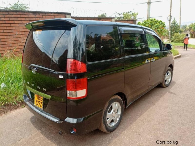 Toyota Noah in Uganda