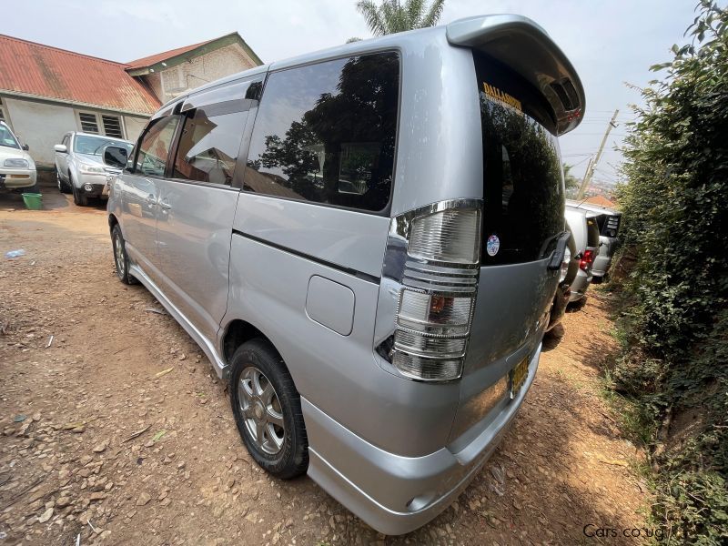 Toyota Noah Voxy in Uganda