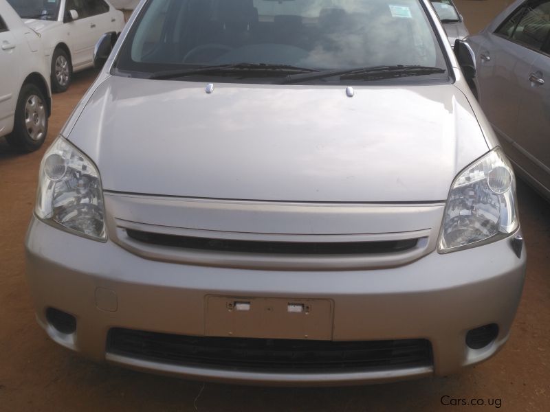 Toyota Raum in Uganda