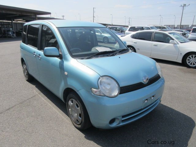 Toyota Sienta in Uganda