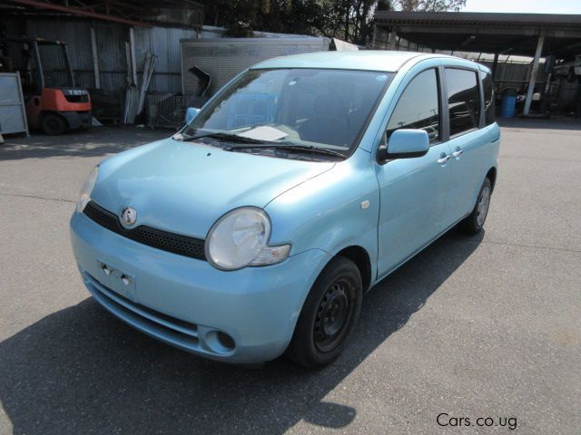 Toyota Sienta in Uganda