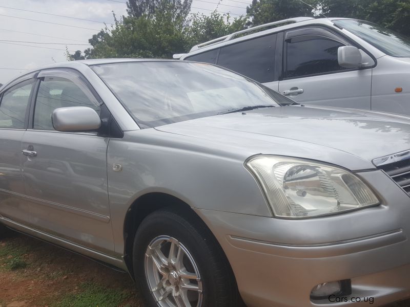 Toyota premio in Uganda