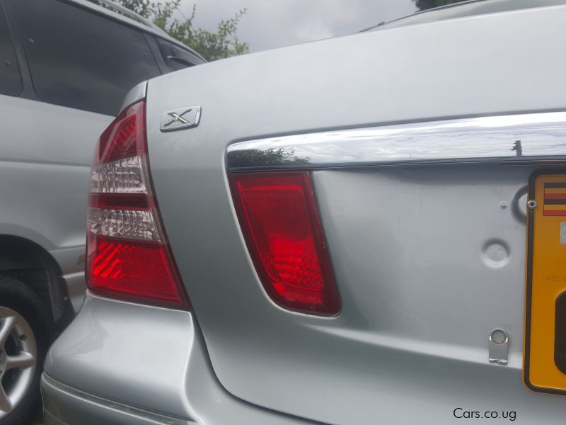 Toyota premio in Uganda