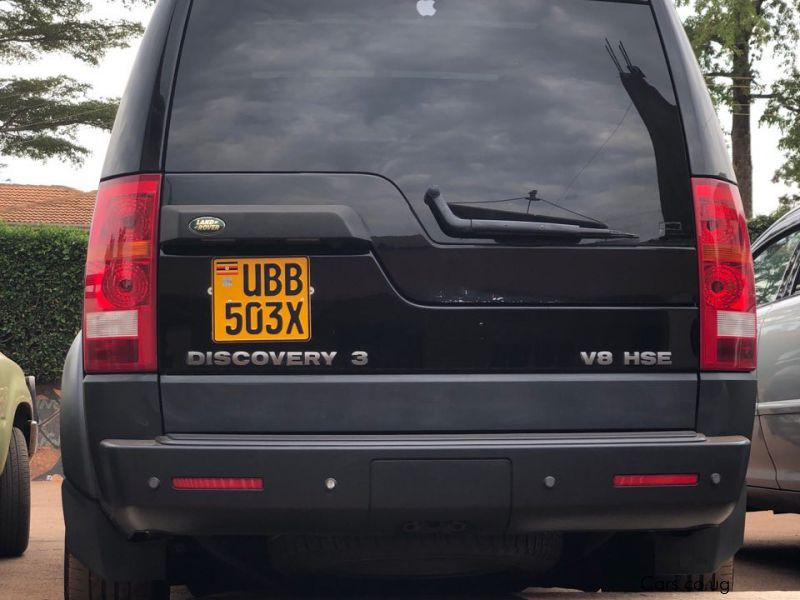 Land Rover Discovery 3 in Uganda