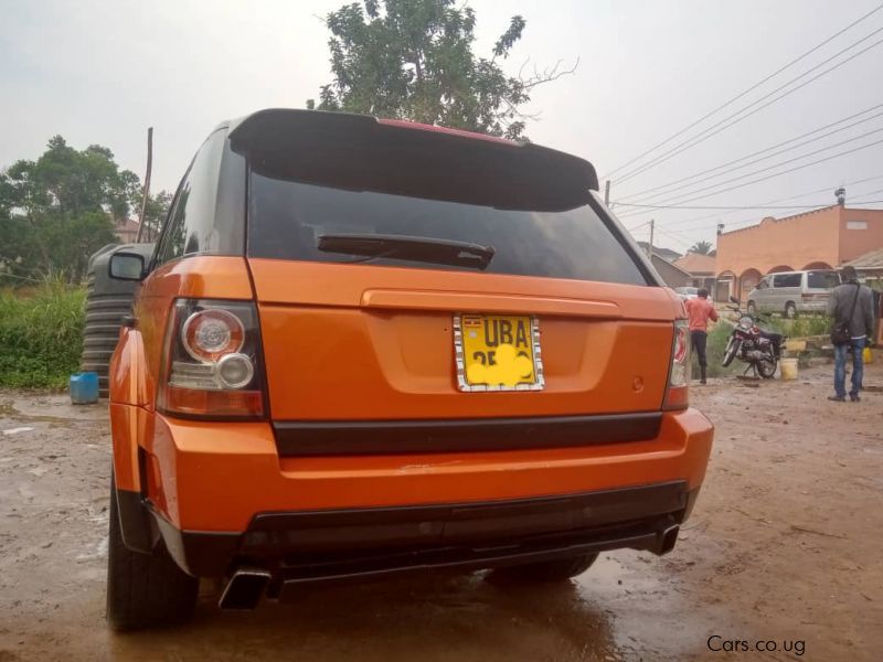 Land Rover Range rover in Uganda