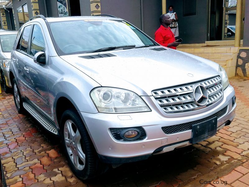 Mercedes-Benz 4matic in Uganda