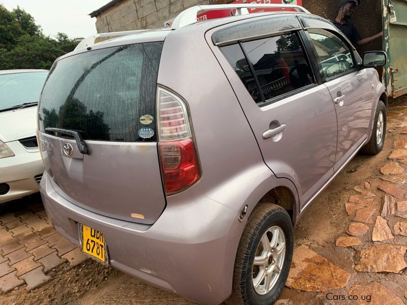Toyota  passo in Uganda