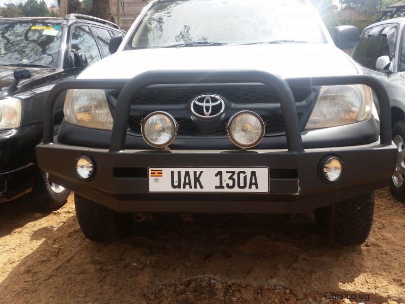 Toyota HI-Lux in Uganda