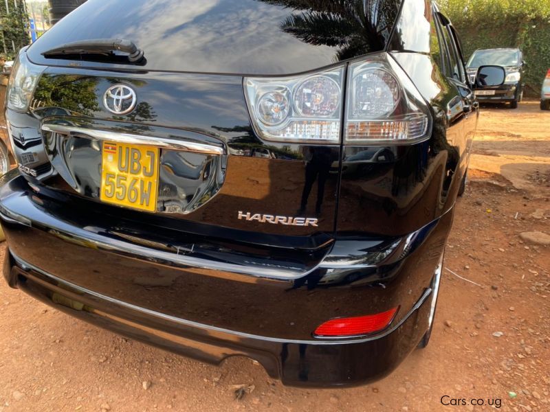 Toyota Harrier in Uganda