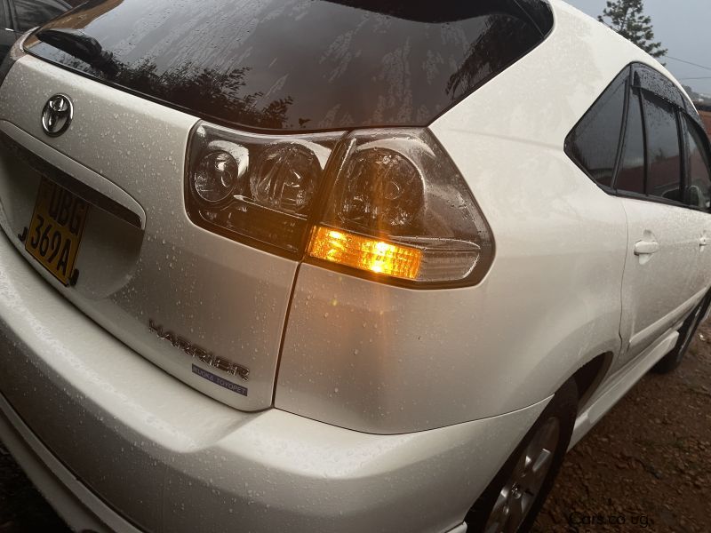 Toyota Harrier in Uganda