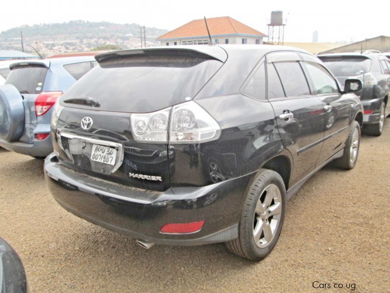 Toyota Harrier in Uganda