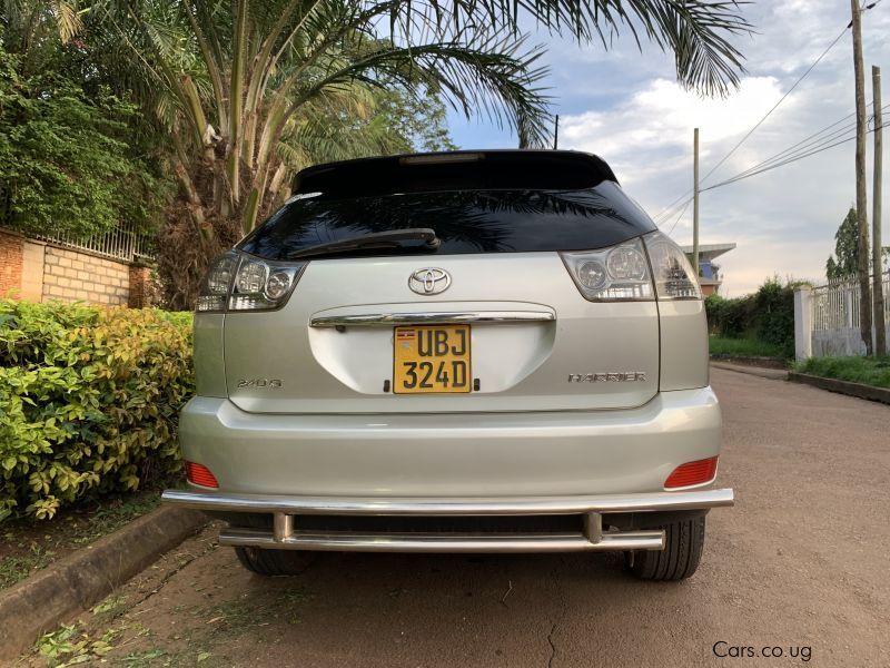 Toyota Harrier in Uganda