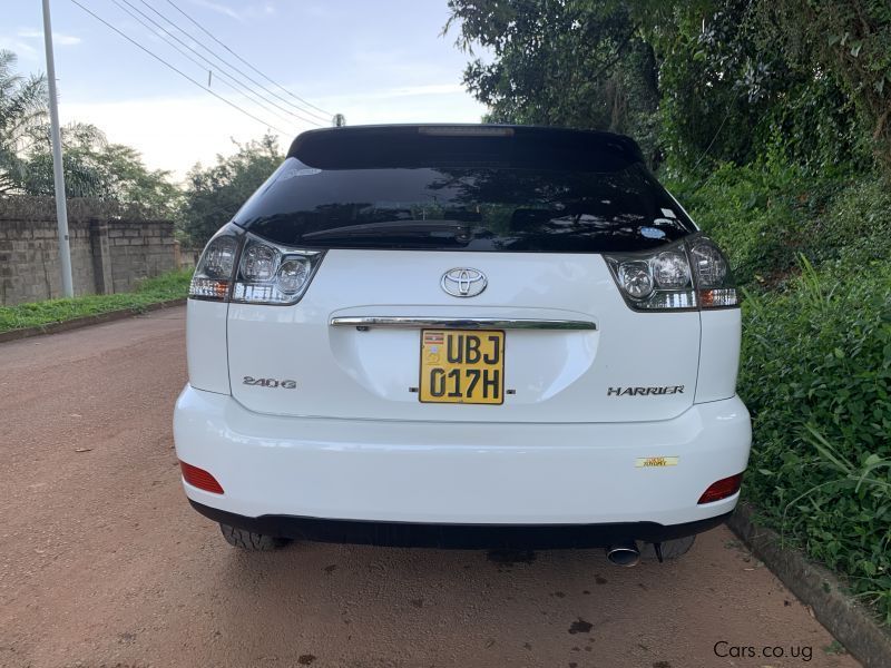 Toyota Harrier in Uganda