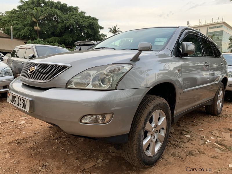 Toyota Harrier in Uganda