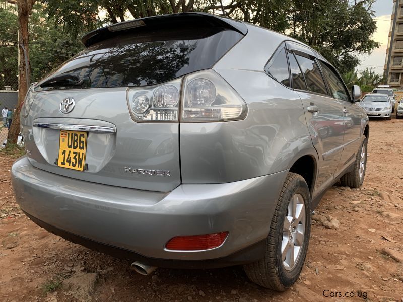 Toyota Harrier in Uganda