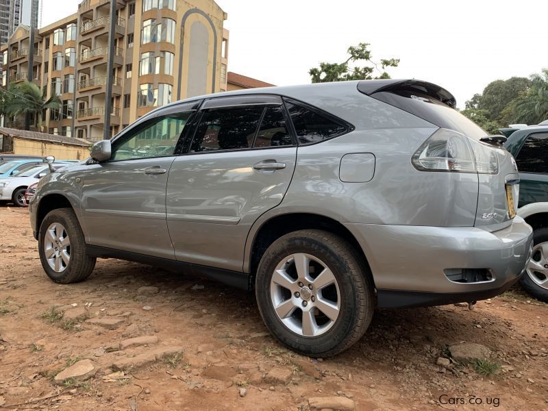 Toyota Harrier in Uganda